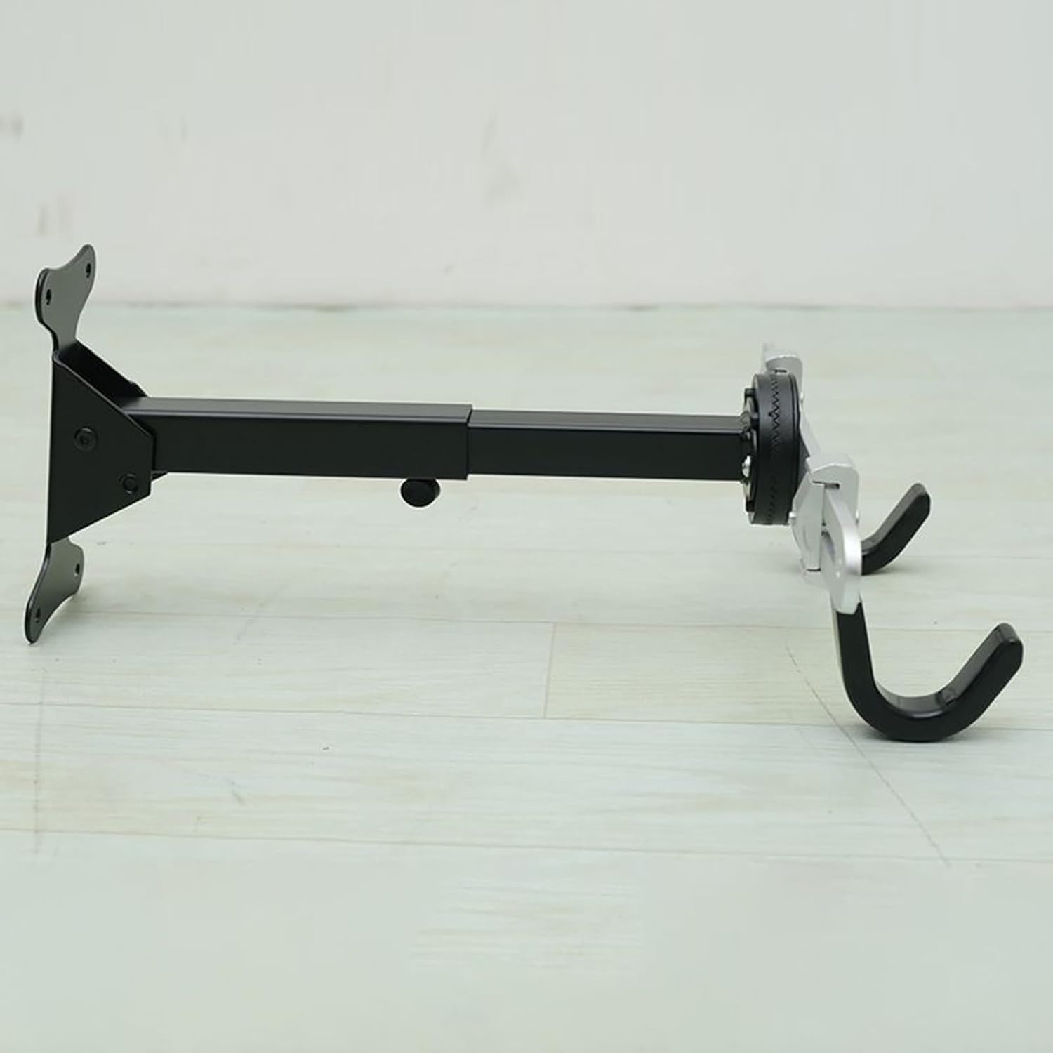  Générique Wall Bike Hook, Adjustable Indoor Storage Rack, 15.35 X 7.09inch, Space-Saving Bicycle Hanger Organizer, Ideal For Workshop, Home Display, Garage, Bike Organization, Vertical Mount