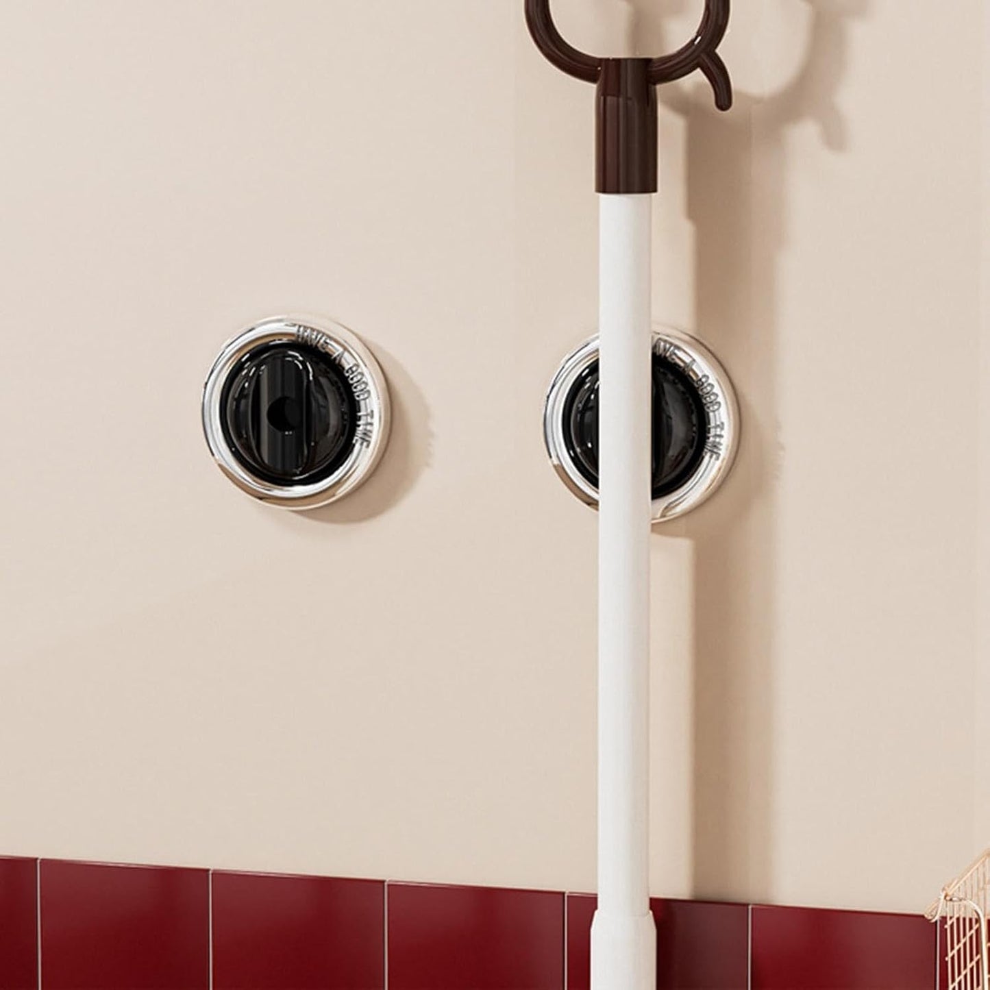 GENERIC Support Mural Pour Balai – Crochet Adhésif Sans Perçage, 5,9 X 1,8 X 6,9 Cm – Support Magnétique Pour Balai Avec Poignée Antidérapante – Support De Rangement Multifonction – Organiseur De Cuisine Pour