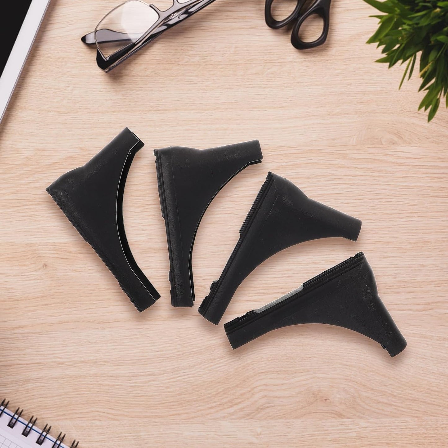  Zerodeko Housses Pour Pieds De Portant à Vêtements En Plastique Noir, Protection Antidérapante Et Résistante Pour Séchoir à Linge, Lot De 4, Adaptées Aux Sols Carrelés Et Espaces Partagés